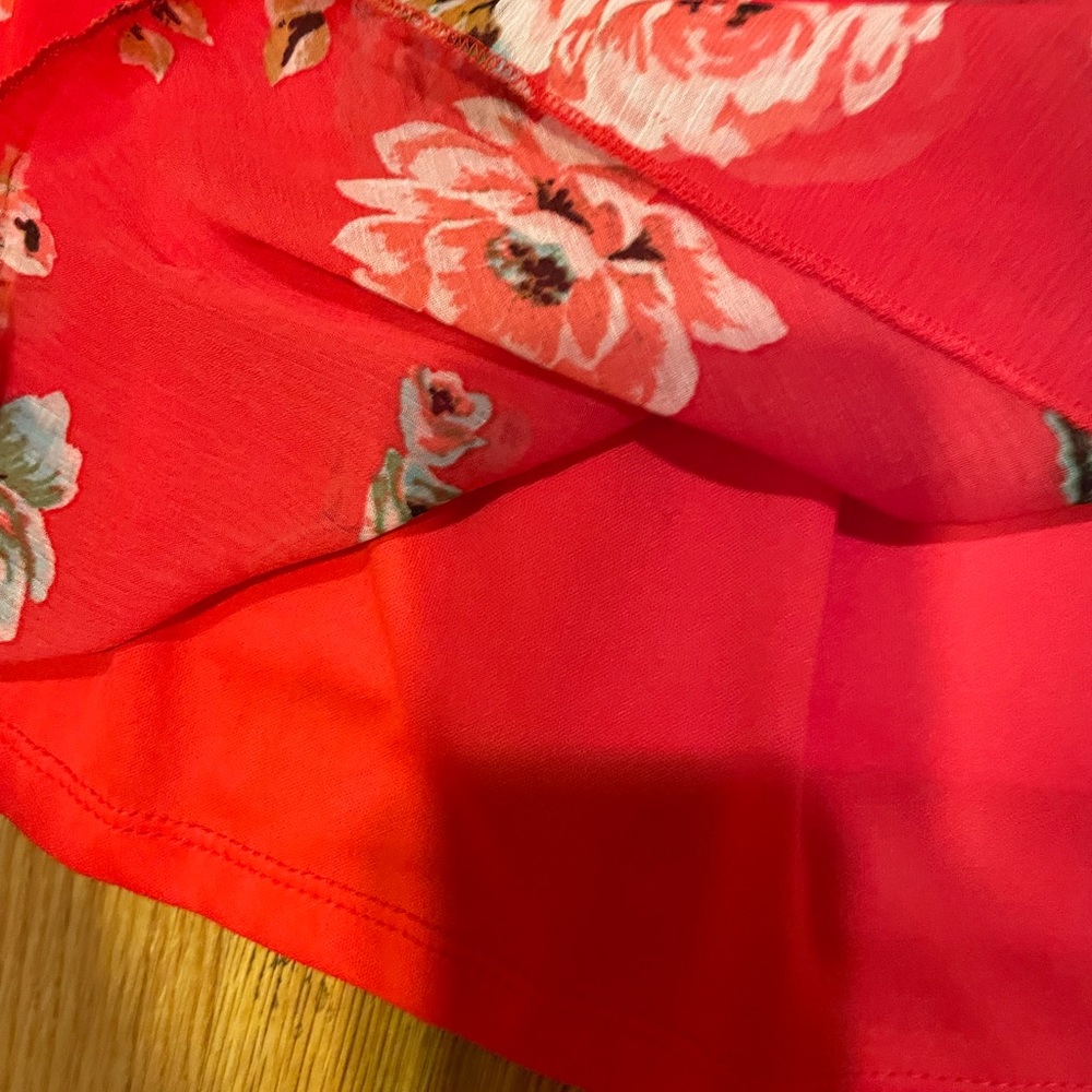 BNWOT-Off the shoulder top - Picture 3 of 4